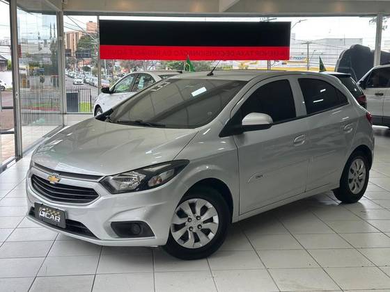 CHEVROLET ONIX 1.0 MPFI LT 8V FLEX 4P MANUAL CHEVROLET ONIX 1.0 MPFI LT 8V FLEX 4P MANUAL